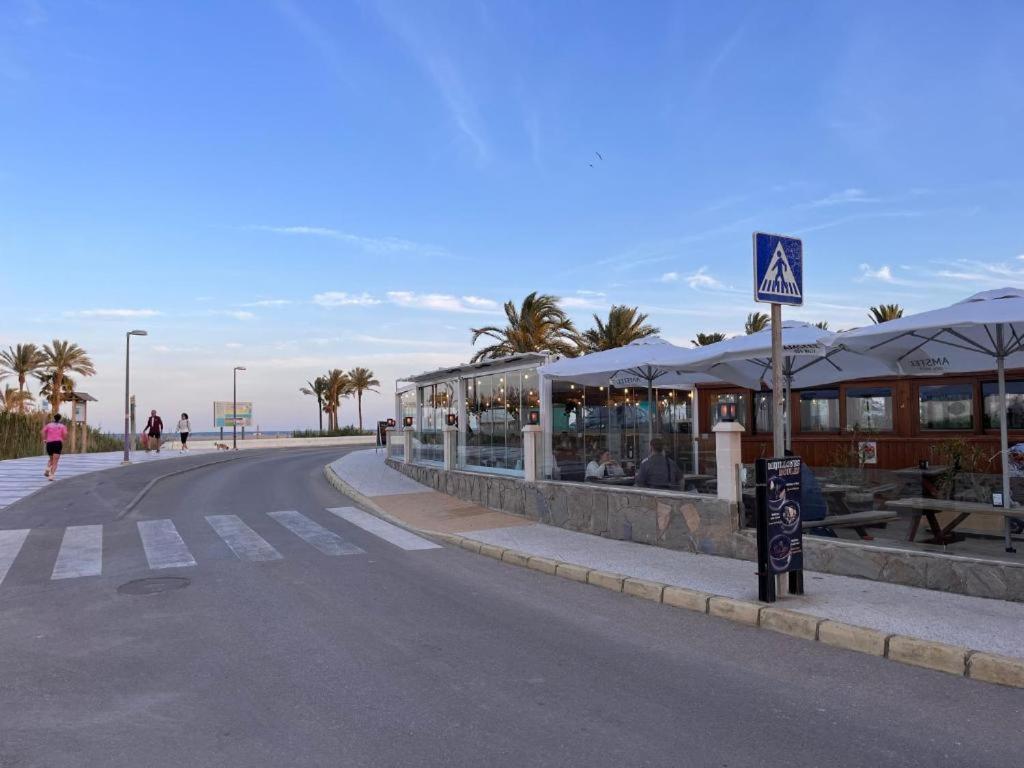 Apartment Precioso, Luminoso Y Maravilloso Con Piscina Junto Al Mar Y La Playa En
