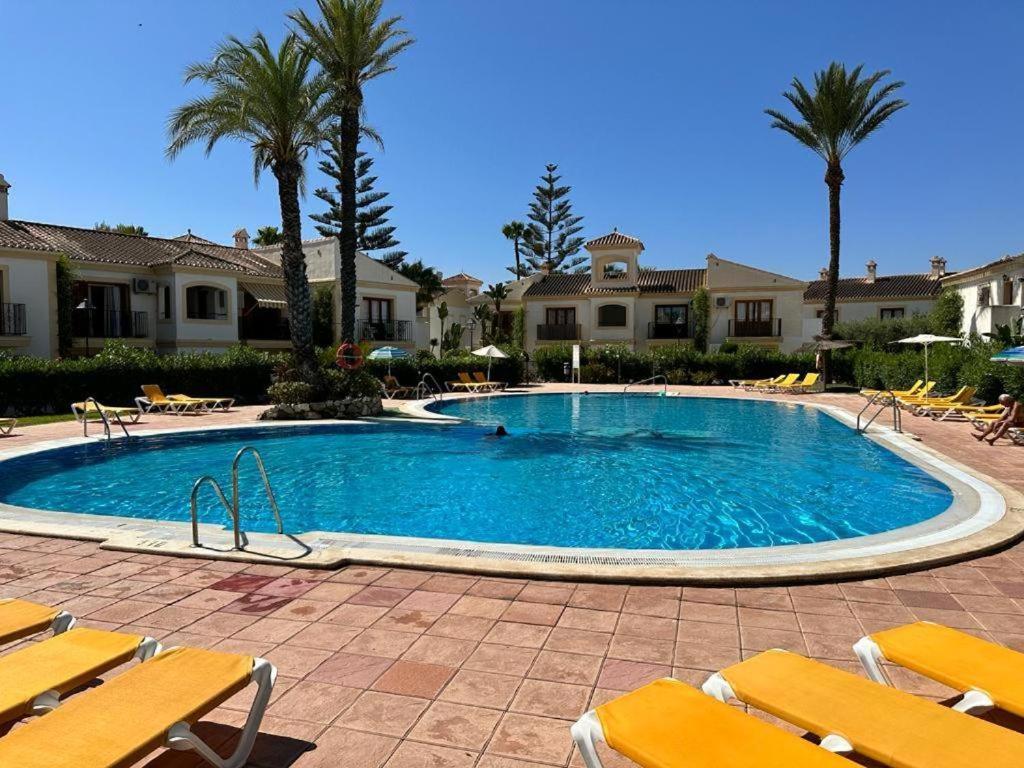 Precioso, Luminoso Y Maravilloso Con Piscina Junto Al Mar Y La Playa En Apartment Vera